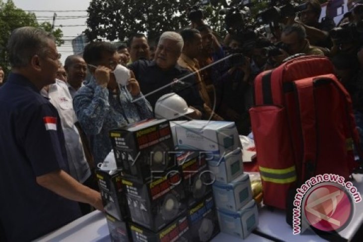 VP Kalla Dispatches PMI Team to Haze-Affected Areas