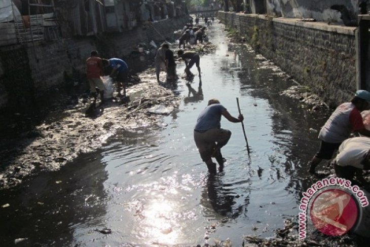 Bersihkan Sampah