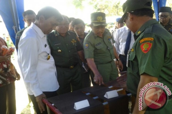 PEJABAT GUBERNUR TINJAU  SIT ANGIN