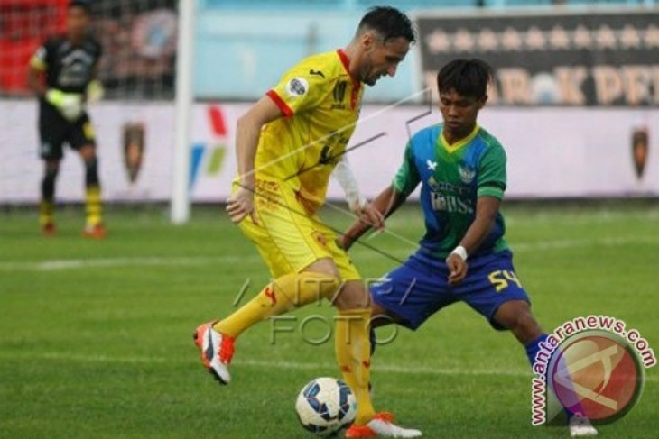 Sriwijaya FC Defeats Persegres 1-0 In General Sudirman Cup