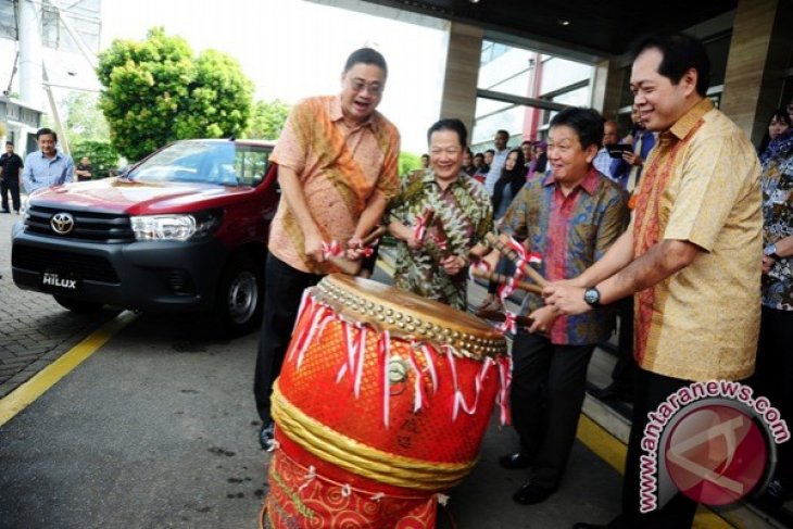 Launching All New Hilux Merah