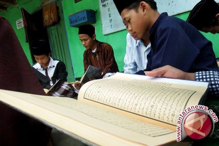 Pesantren di Bandung jadi sasaran belajar mahasiswa Kanada