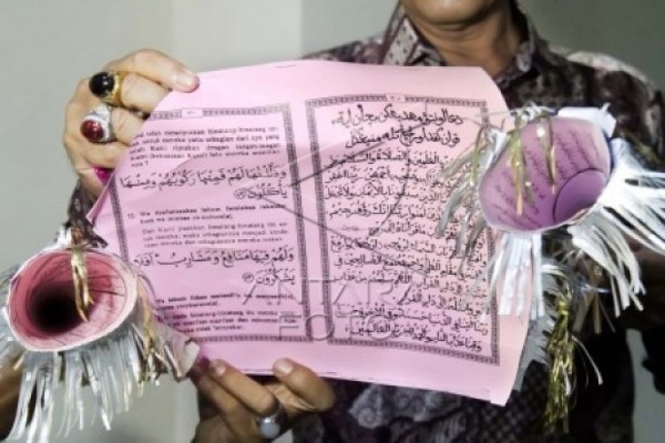 Terompet dari Lembaran Kertas Al Quran