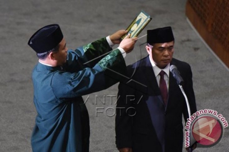 Ade Komarudin Replaces Novanto As House Speaker