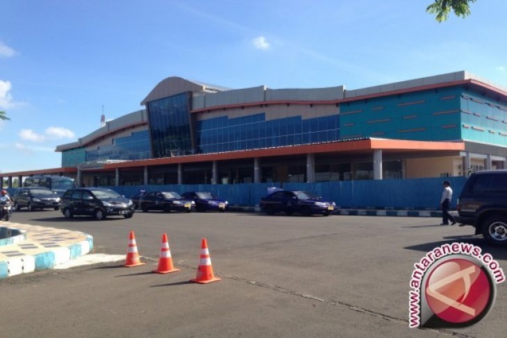 Bandara Abd Saleh Ditutup akibat Erupsi Bromo