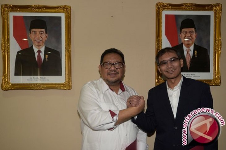 Dua Direksi Baru Perum LKBN Antara