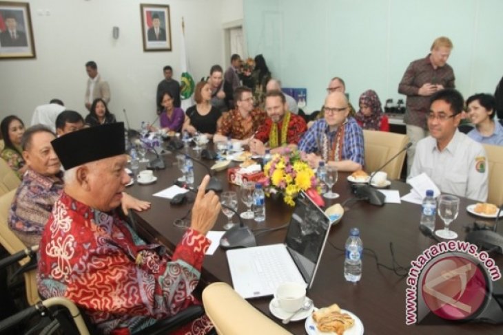 Gubernur: Perusahaan Pembakar Hutan Dicabut Izin Usahanya