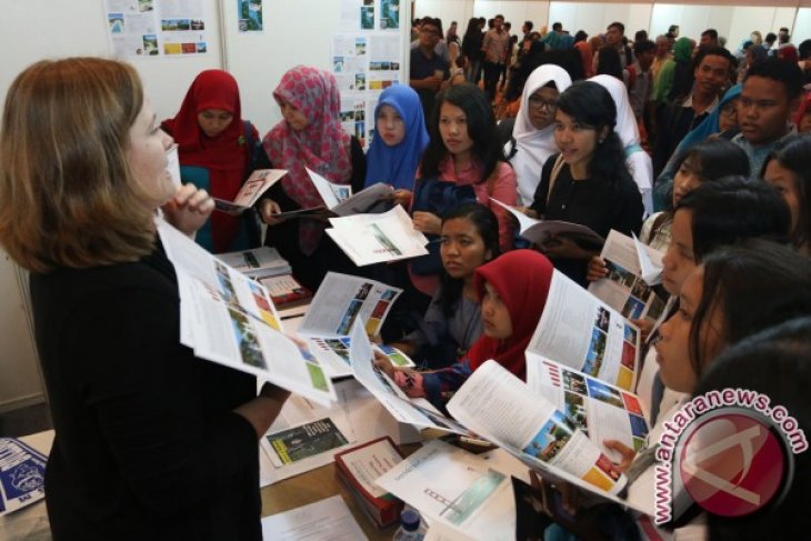 PAMERAN PENDIDIKAN AMERIKA SERIKAT