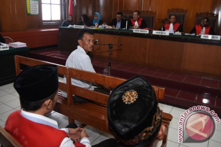 Sidang Kasus Tambang Pasir Lumajang