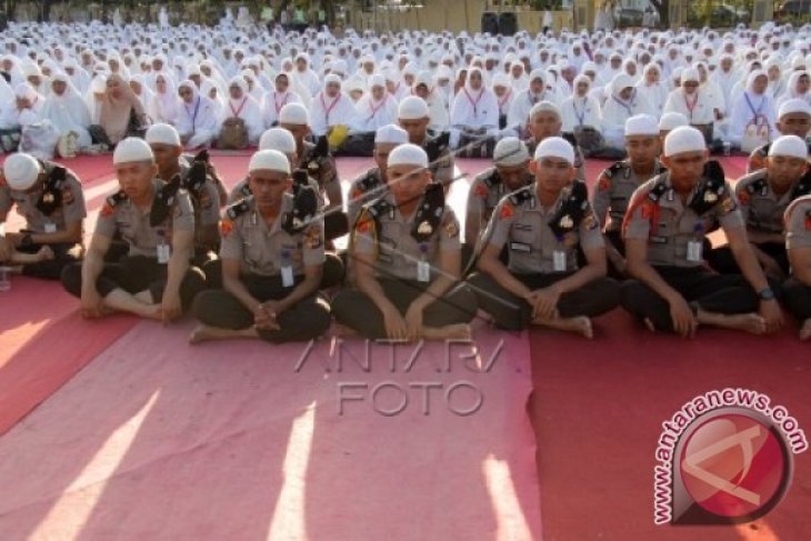 Zikir Bersama di Mapolda Aceh