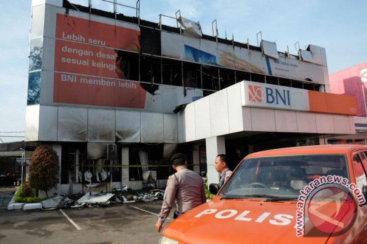 BNI  PINTU IV USU TERBAKAR