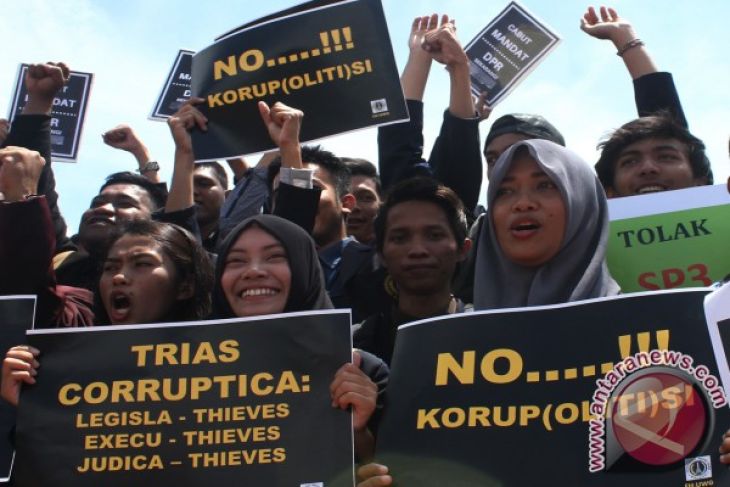 Aksi Dukung KPK Malang