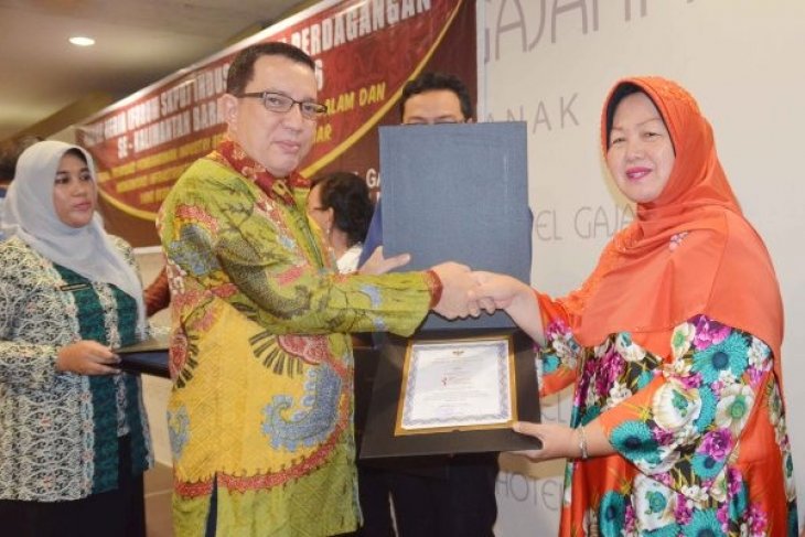 Kalbar Tetapkan Sembilan Produk Lokal Unggulan