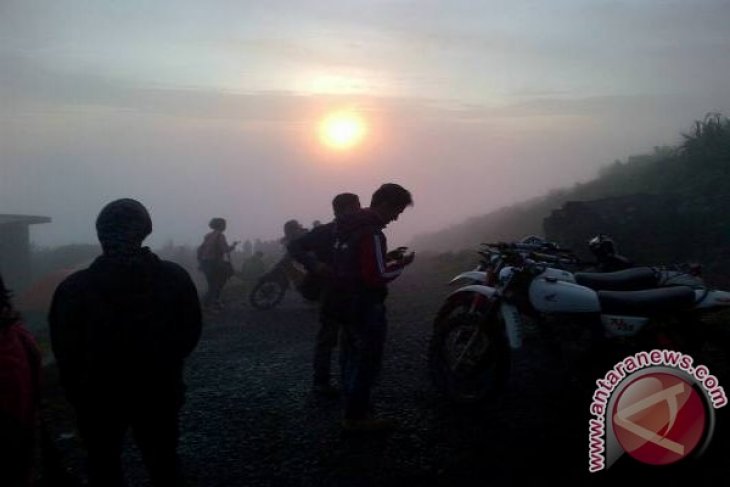 Gerhana matahari cincin mulai dari Mentawai