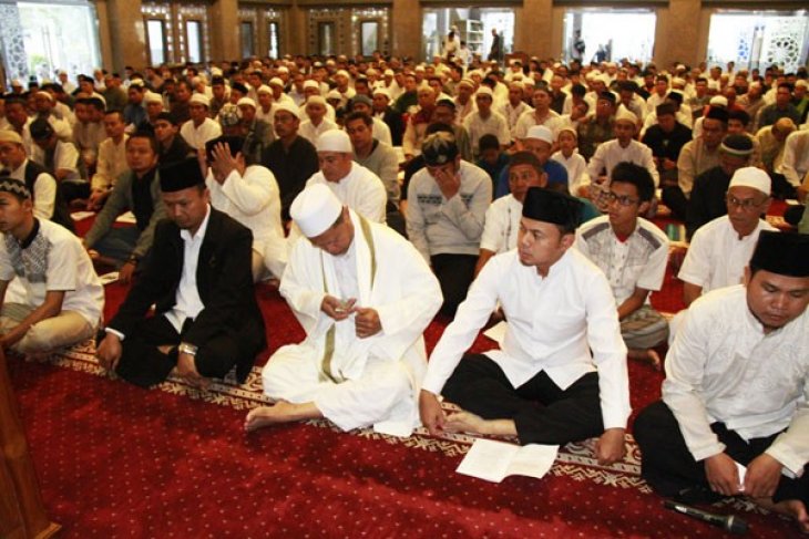 Shalat Gerhana Matahari Di Kota Bogor