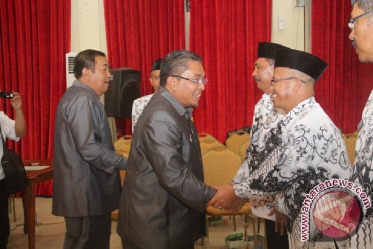  Pelantikan Dewan  Pengurus PGRI Kota Banjarbaru