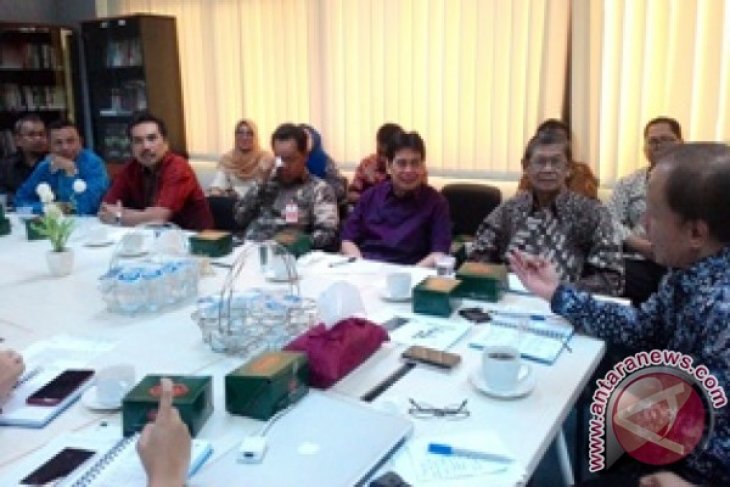 Perlakukan Sama Calon Petahana