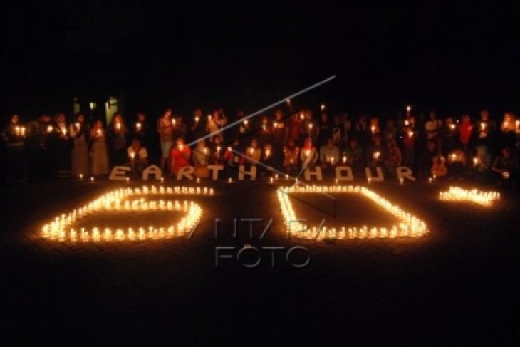 AKSI 'EARTH HOUR'