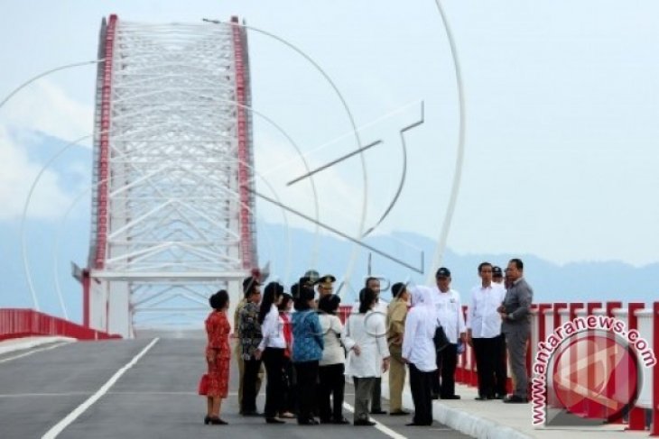 Warga Minta Penerangan Jembatan Pak Kasih Difungsikan