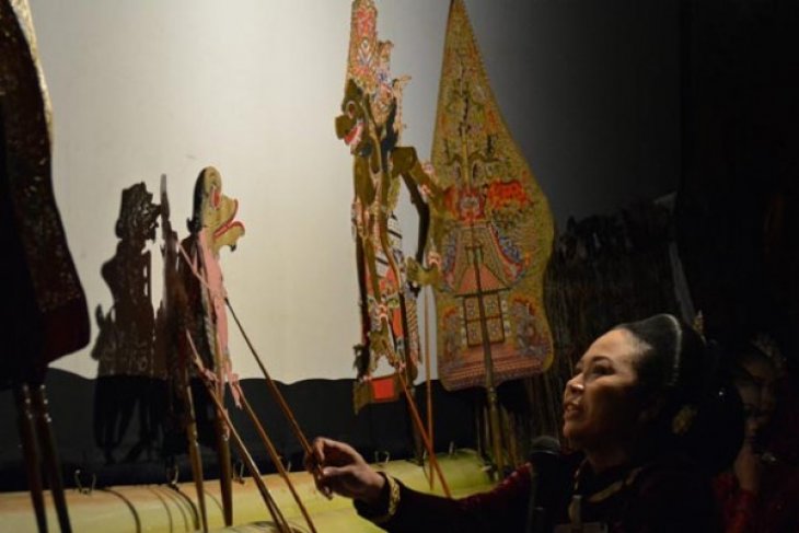 WAYANG KULIT SANG NARASOMA