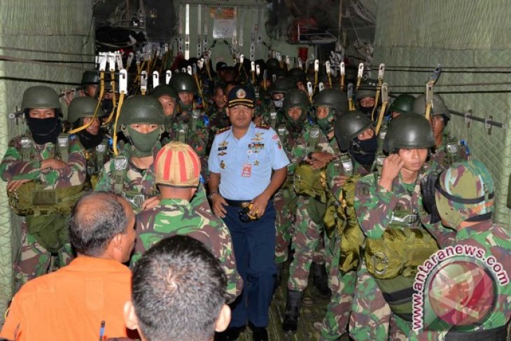 KOPASSUS SIAP TERJUN