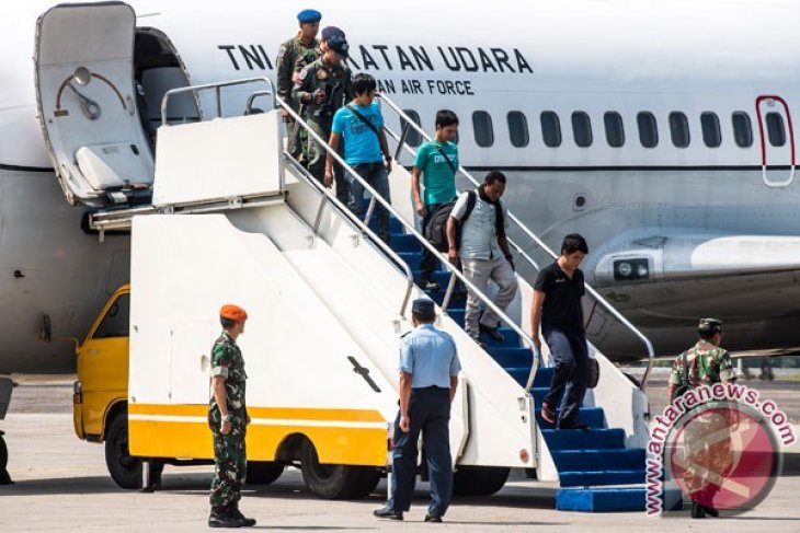 Four Indonesian sailors held captive in Philippines arrive in Jakarta