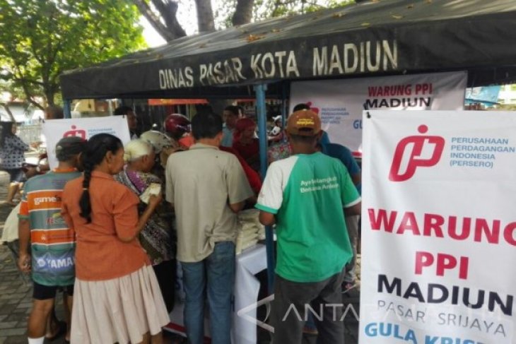 PPI Distribusikan 2.500 Kilogram Gula di Madiun - ANTARA ...