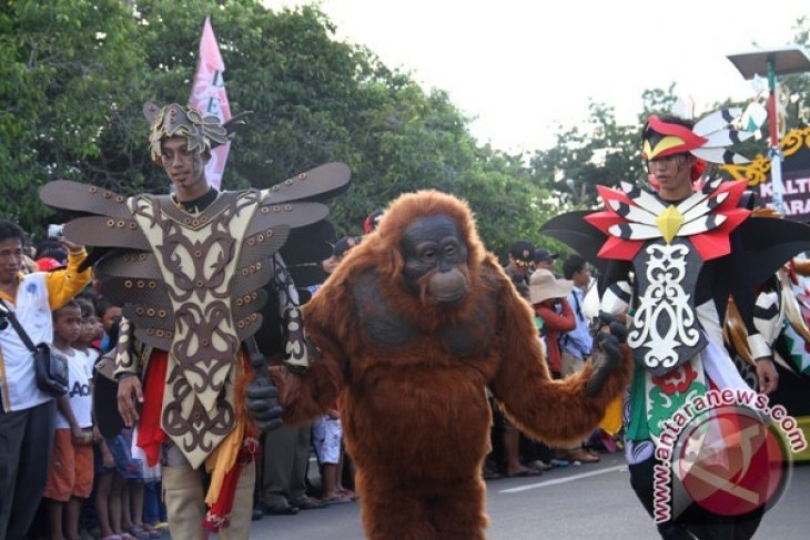 Karnaval Festival Budaya Kalteng