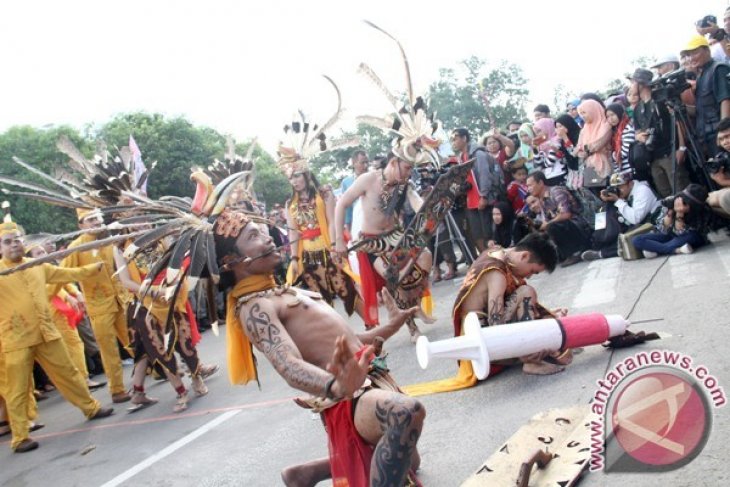 Karnaval Festival Budaya Kalteng