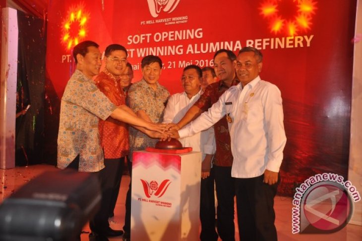 Smelter Alumina Terbesar di Indonesia Mulai Beroperasi