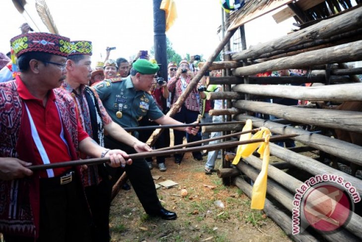 Prosesi Dayak Taman