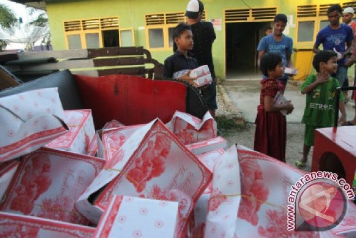 Takjil Gratis Pengungsi Rohingya