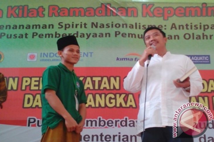 Peserta Sanlat dan Menpora