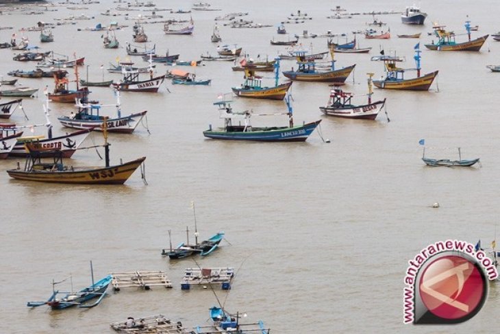 Danlanal Babel Minta Nelayan Jaga Keamanan Laut