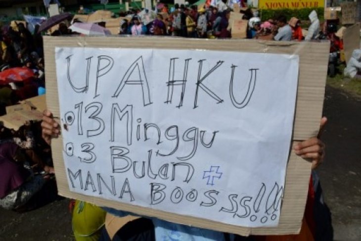 UNJUK RASA BURUH NJONJA MENEER