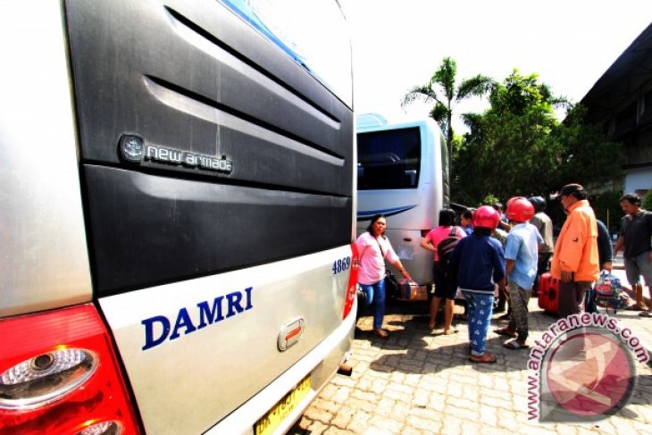 PEMUDIK DI MEDAN