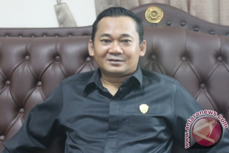 Jalan Provinsi Di Penajam Baru Diperbaiki Kembali Rusak