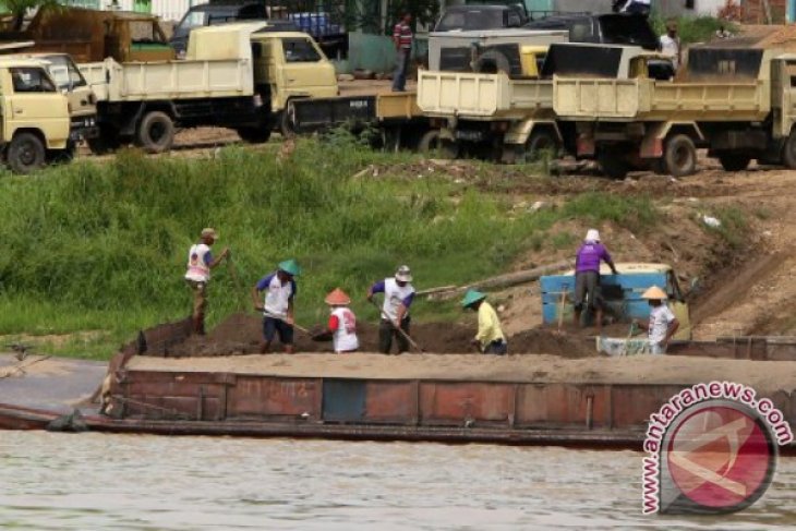 Penambangan Pasir Sungai Batanghari