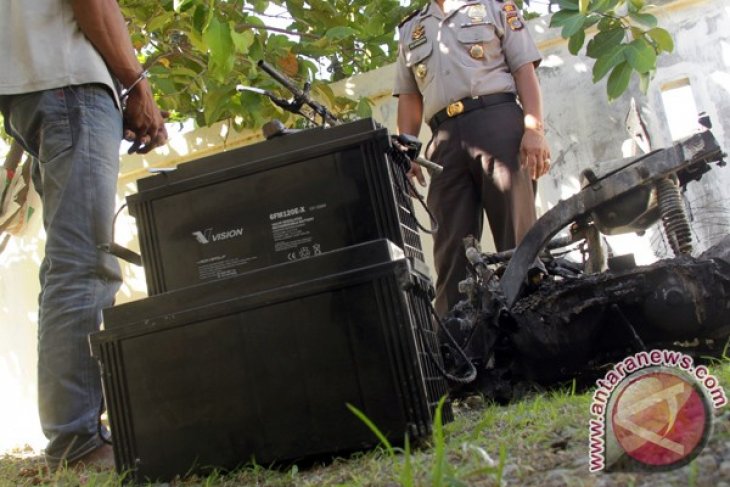 Tersangka Pencurian Lampu Tenaga Surya