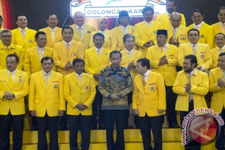 Dukungan Partai Golkar Untuk Joko Widodo