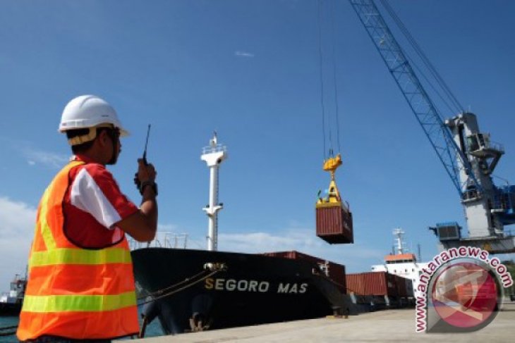 Kunjungan Kapal Peti Kemas Perdana di Aceh
