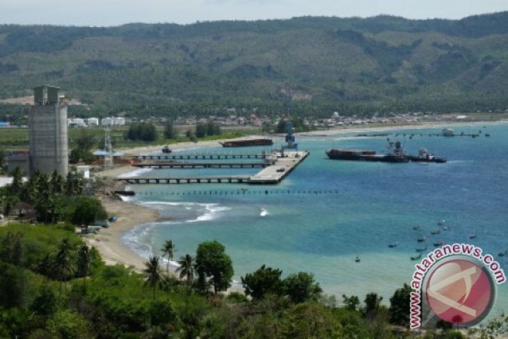 Kunjungan Kapal Peti Kemas Perdana di Aceh