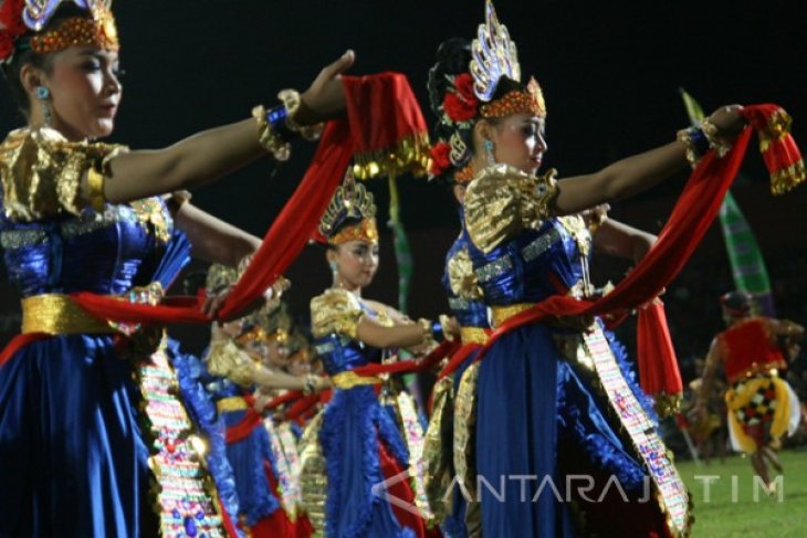 Tari Kolosal Legenda Dewi Songgolangit