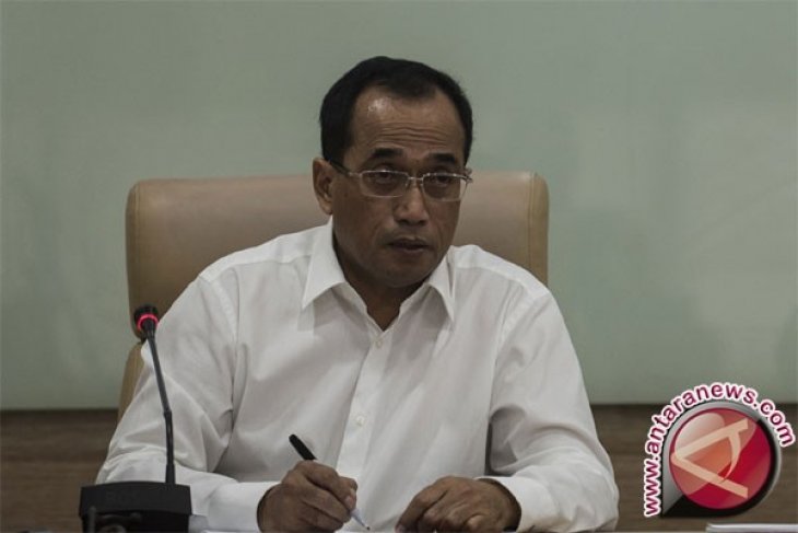 Menhub Ajak Pengkritik Tol Laut ke Morotai