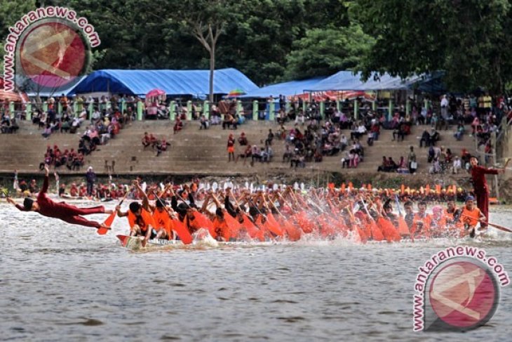 Festival Pacu Jalur 2016