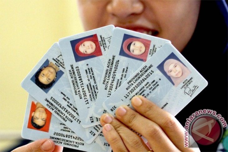 Pemprov Kalbar Dorong Pemda Percepat Layanan E-KTP