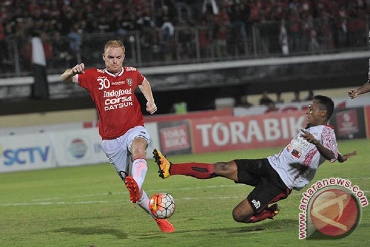 Persipura Lawan Bali United