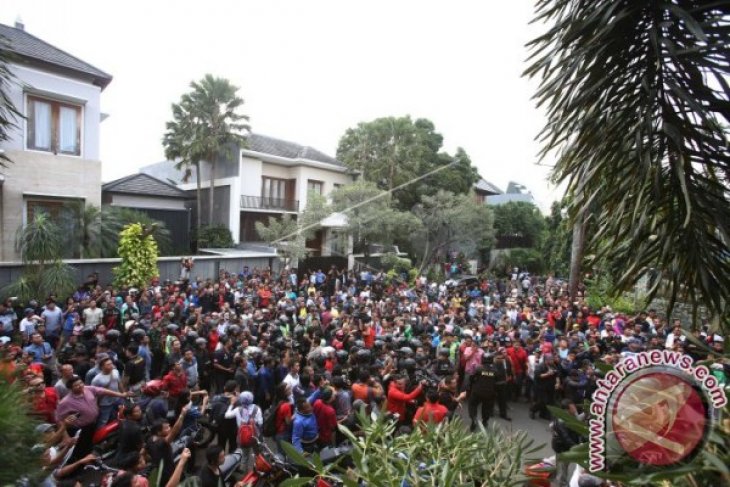 Penyanderaan Rumah Pondok Indah