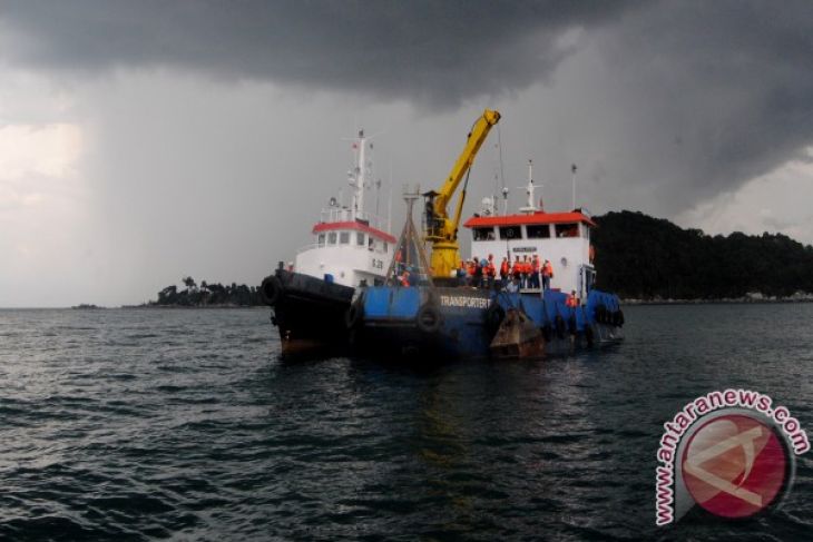 Timah Tebar Fish Shelter di Teluk Limau