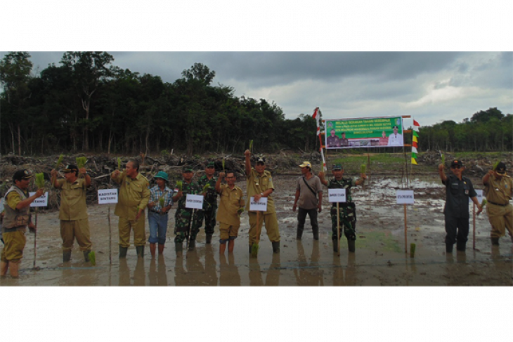 Bupati Jarot Ajak Serius Kelola Sawah